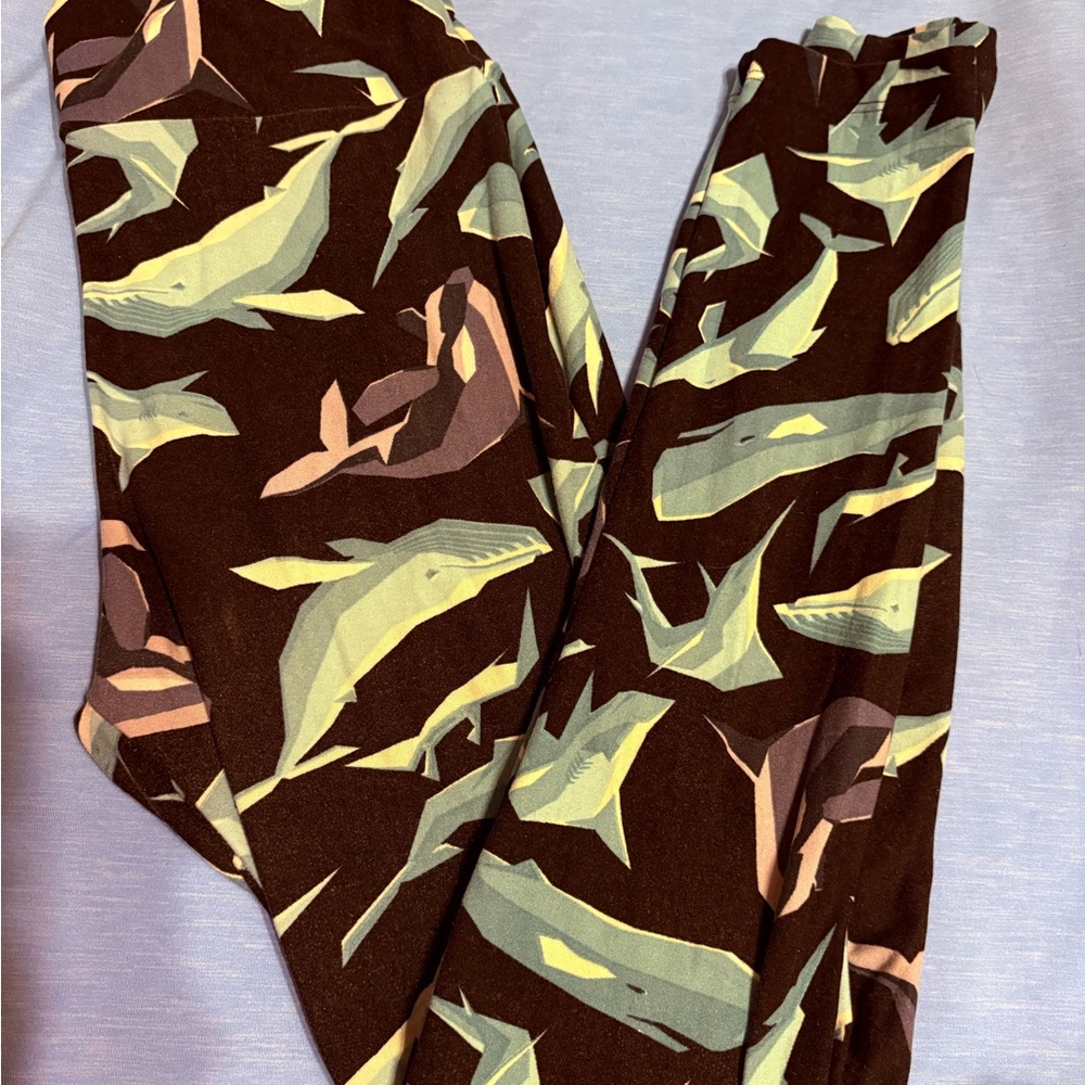 LuLaRoe Whale Print Leggings - Brown and Green
